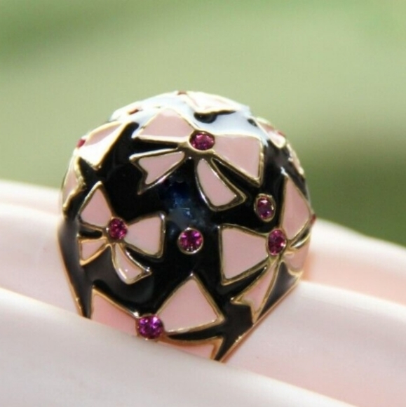 Vintage BETSEY JOHNSON First Date Collection Pink Black High Dome Ring. 7.5+ - Picture 4 of 10